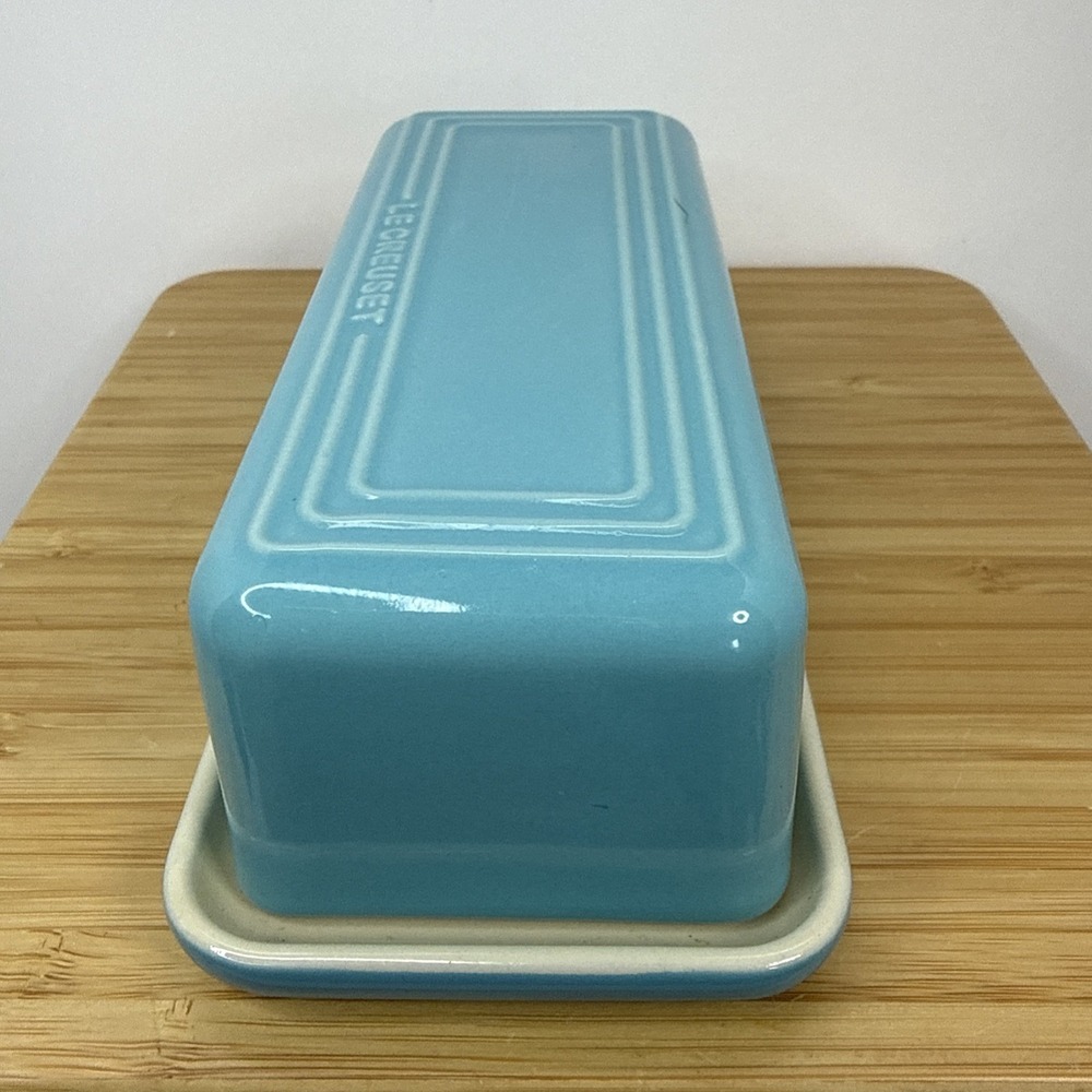 Le Creuset Stoneware Signature Turquoise Covered Butter Dish Lid Underplate EUC - Picture 2 of 8
